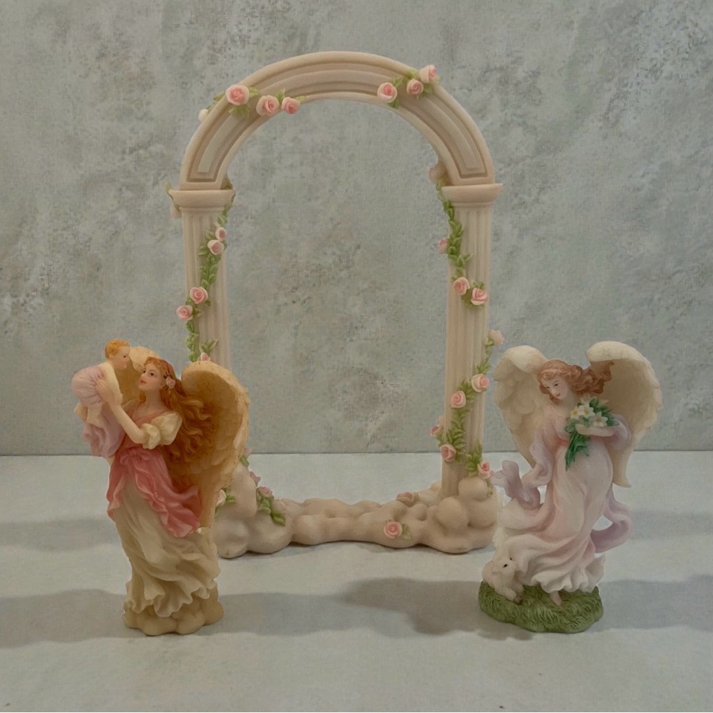 Seraphim Classics Arch, Golden Wings Exclusive Limited Edition With Mini Angels